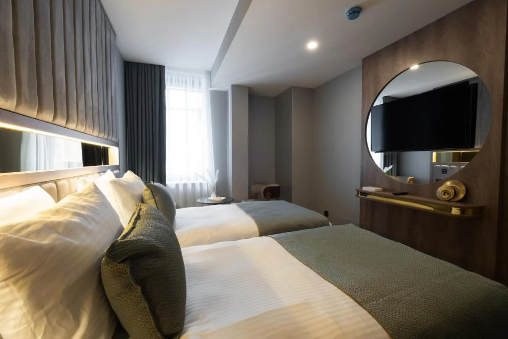 Büke Hotel Bomonti Superior Twin Room Interior